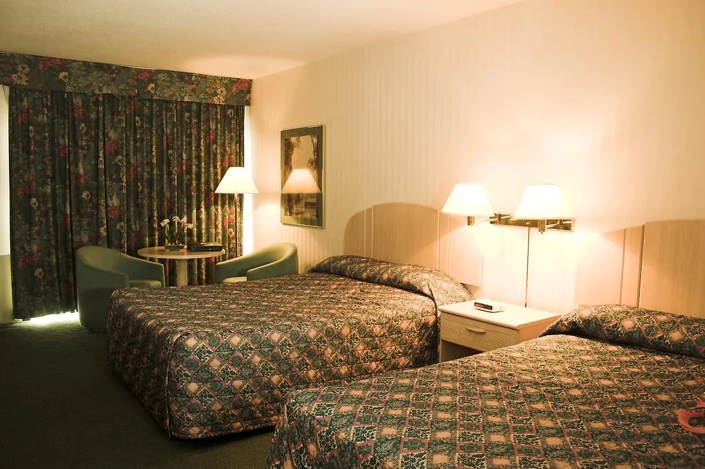 Toronto East Inn 0*,  加拿大