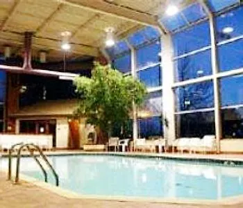 Toronto East Inn 0*,  加拿大